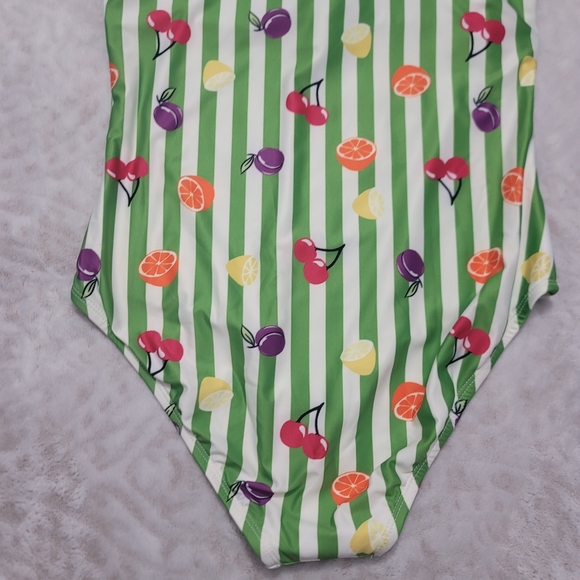 Modcloth The Lola One piece retro swimsuit Women's Size L Fruit Print NWOT - Picture 8 of 16